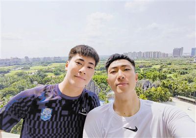 堂姐的套房袭击