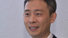 美女扒开腿让男生捅